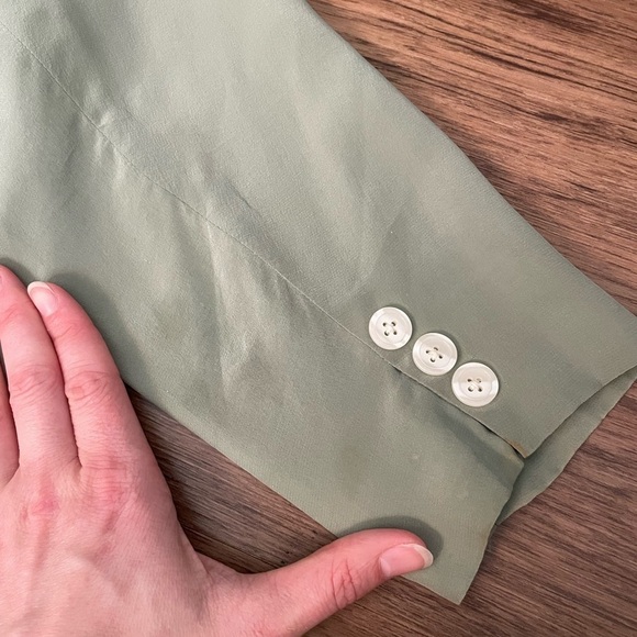 vintage sage green 100% silk button down blazer minimalist size 2 / S / XS - Picture 5 of 10